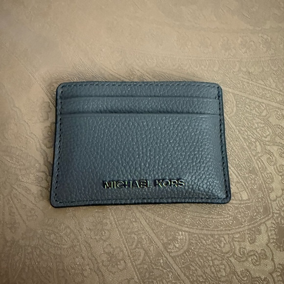 Michael Kors Handbags - Michael Kors Heather Gray Leather Card Holder